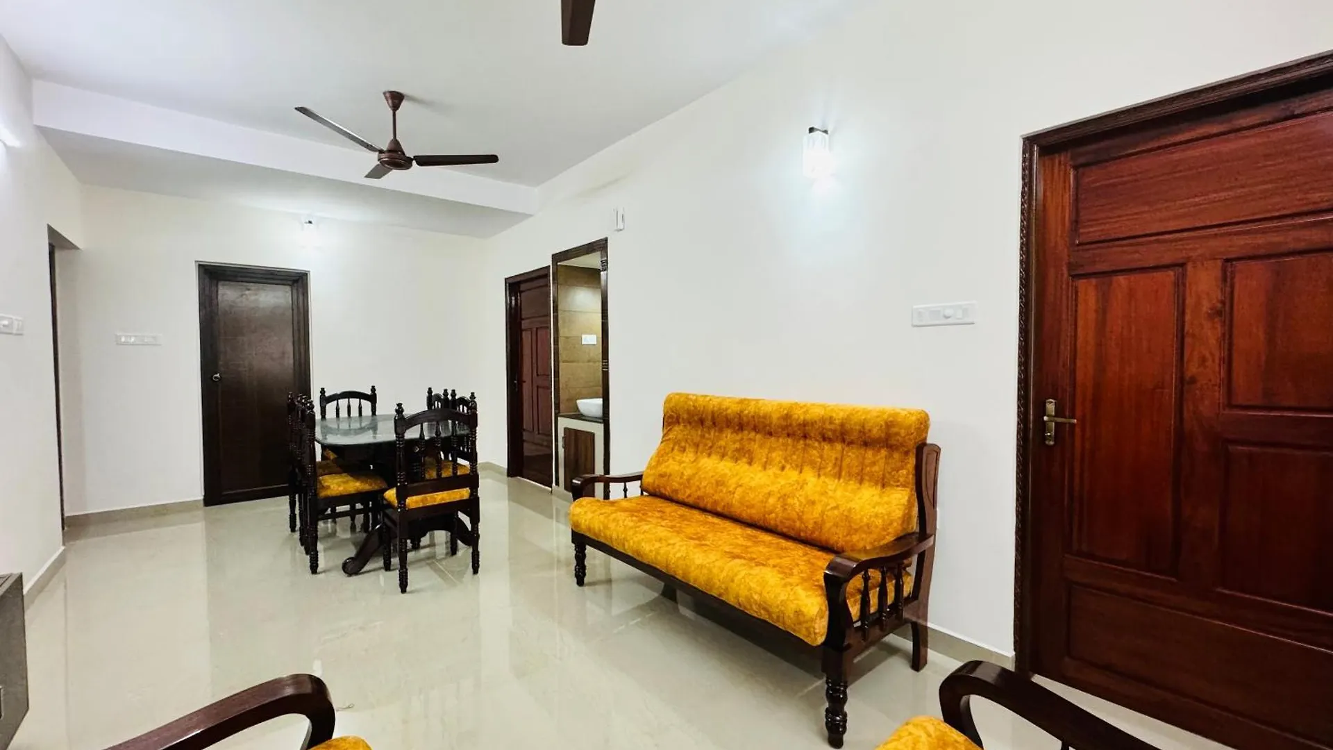 טריואנדרום 2Bhk Budget Non Ac Apartment Trivandrum