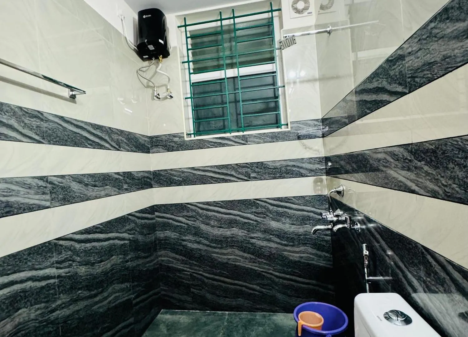 טריואנדרום 2Bhk Budget Non Ac Apartment Trivandrum הודו
