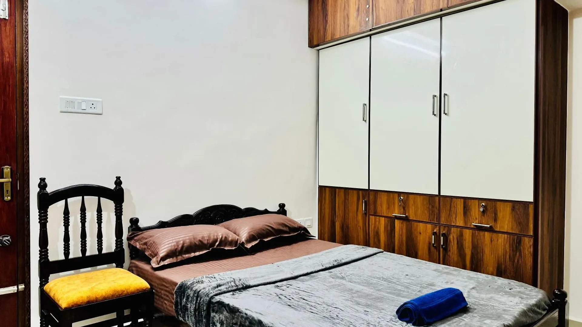 טריואנדרום 2Bhk Budget Non Ac Apartment Trivandrum