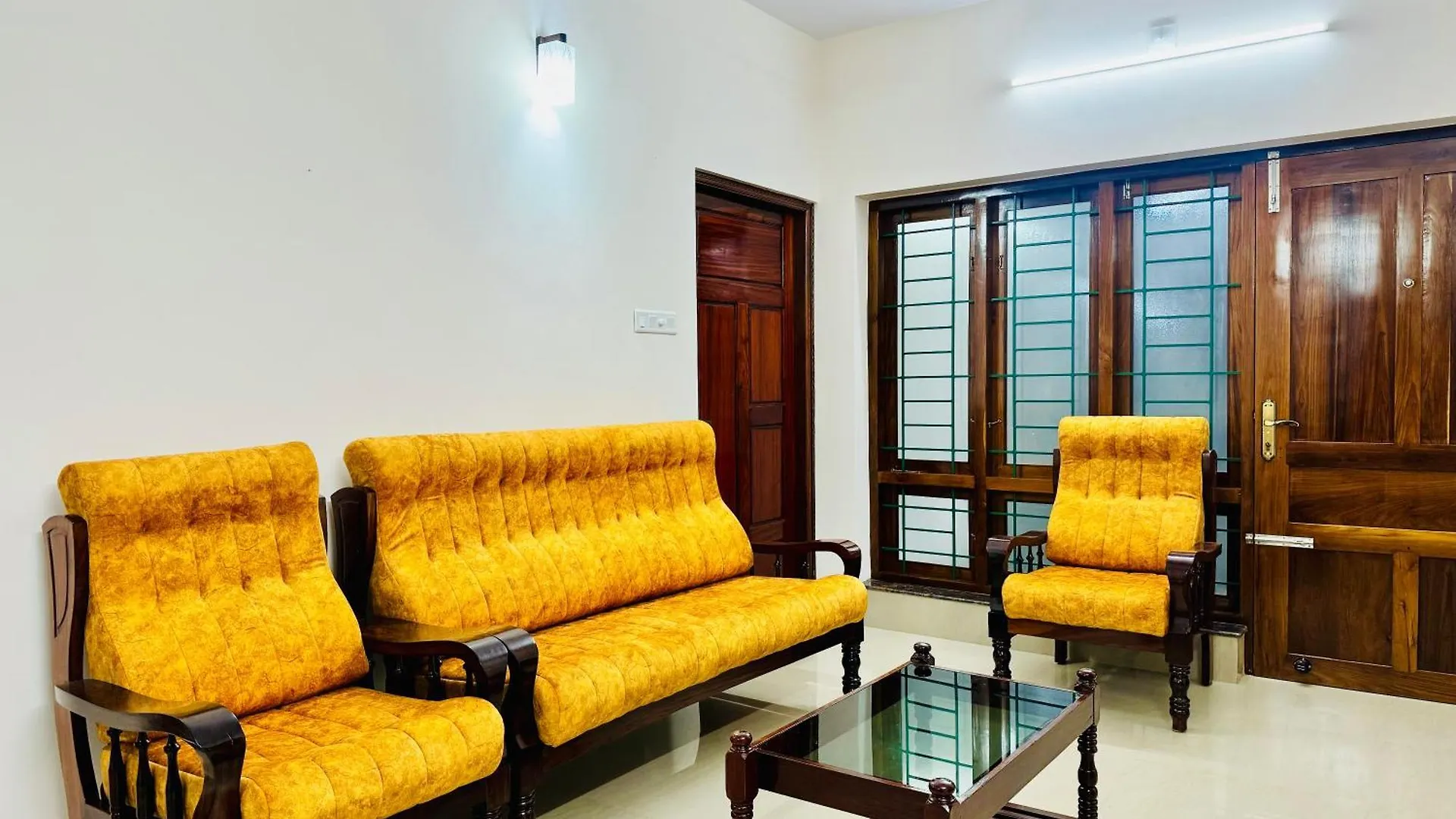 טריואנדרום 2Bhk Budget Non Ac Apartment Trivandrum הודו